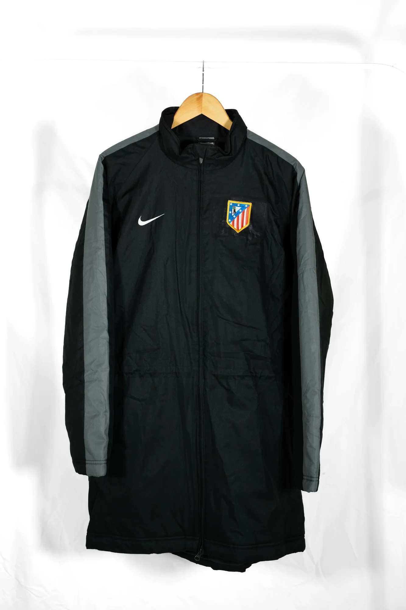 Nike Atlético Madrid – Longline Football Jacket Black/Grey - Image 7