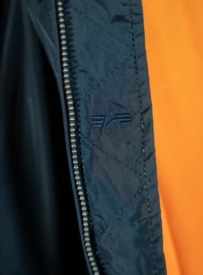 Alpha Industries – Classic Bomber Jacket Navy S
