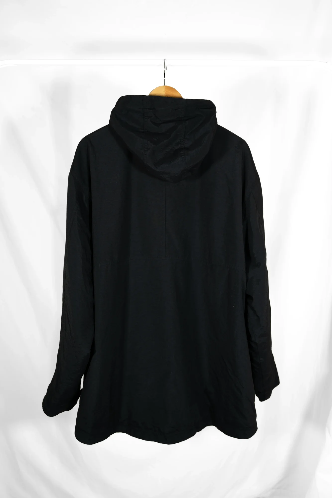 Everton Fashion – Black Hooded Jacket with 1878 Graphic - Image 8