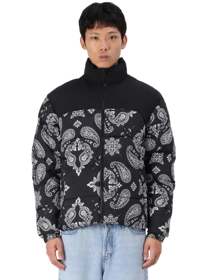 Jack & Jones – JJMOON Hood Puffer Jacket Black Paisley
