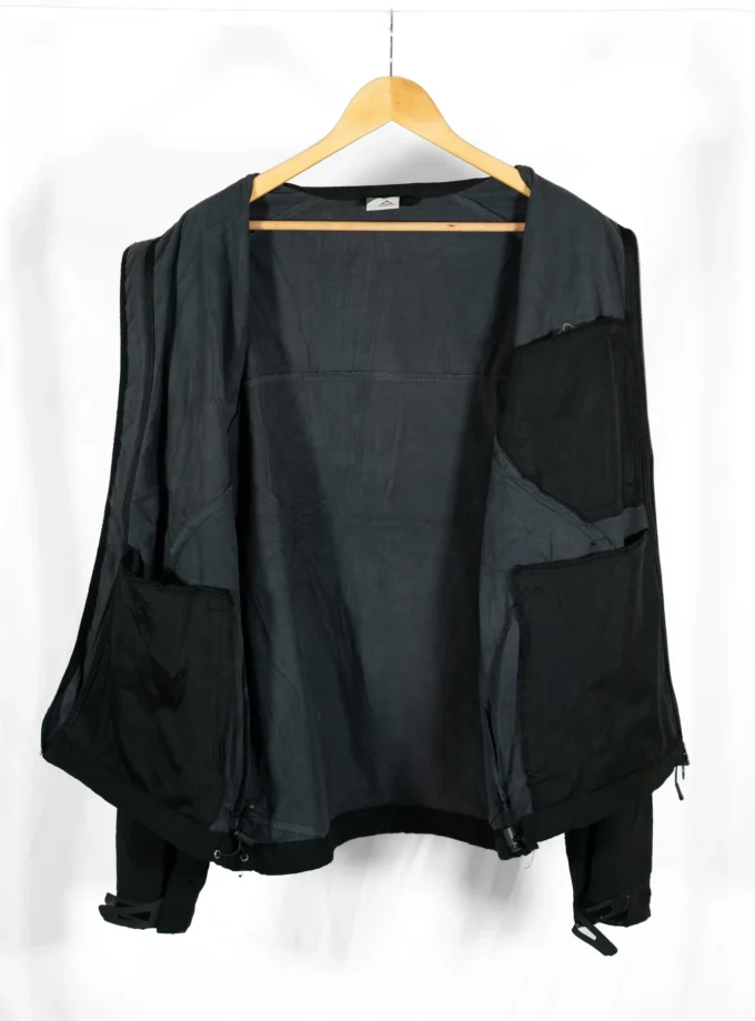 McKINLEY – Black Technical Softshell Jacket with Zip Pockets