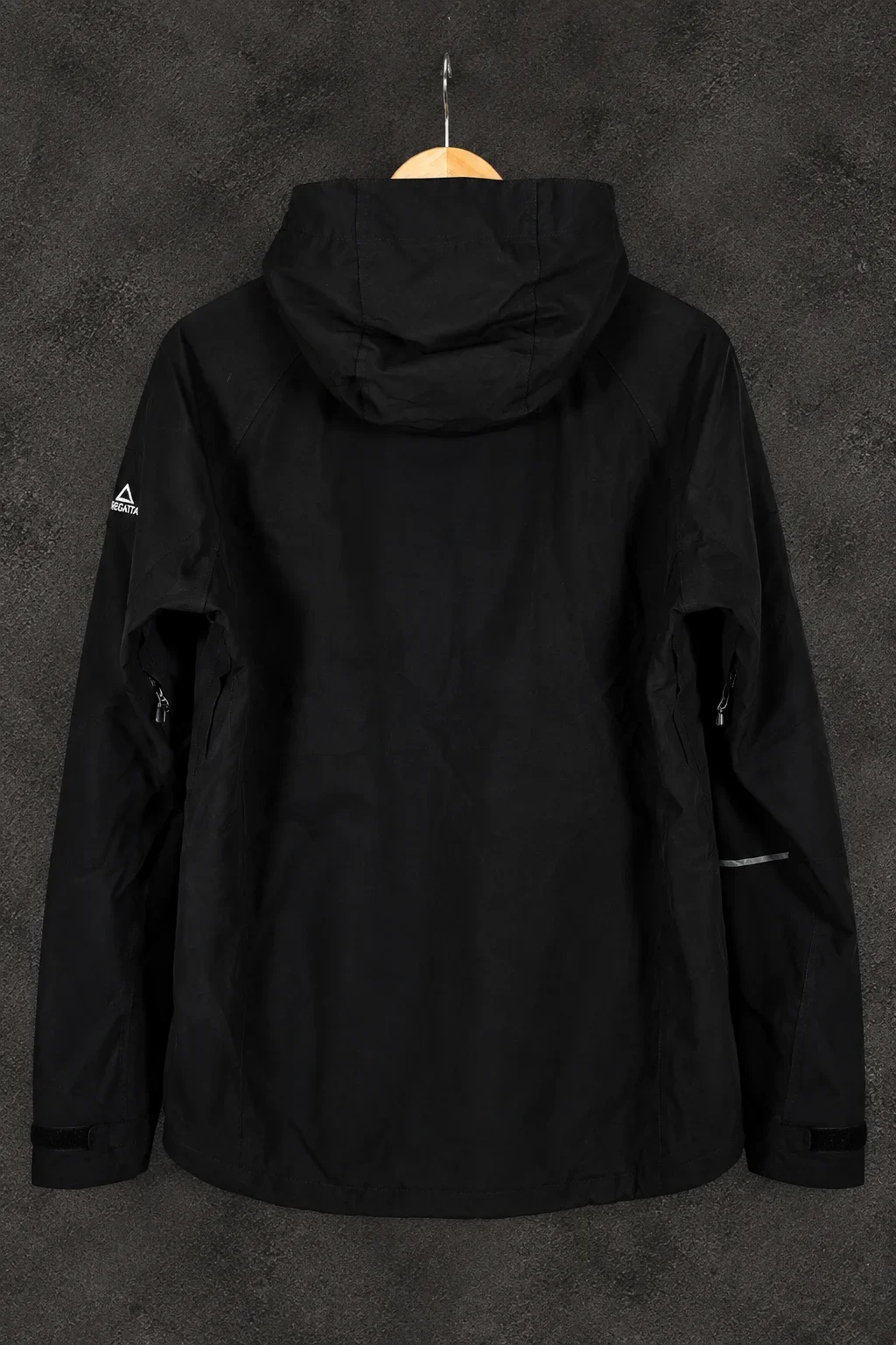 Regatta – Black ISOTEX 5000 Waterproof Hooded Jacket - Image 2