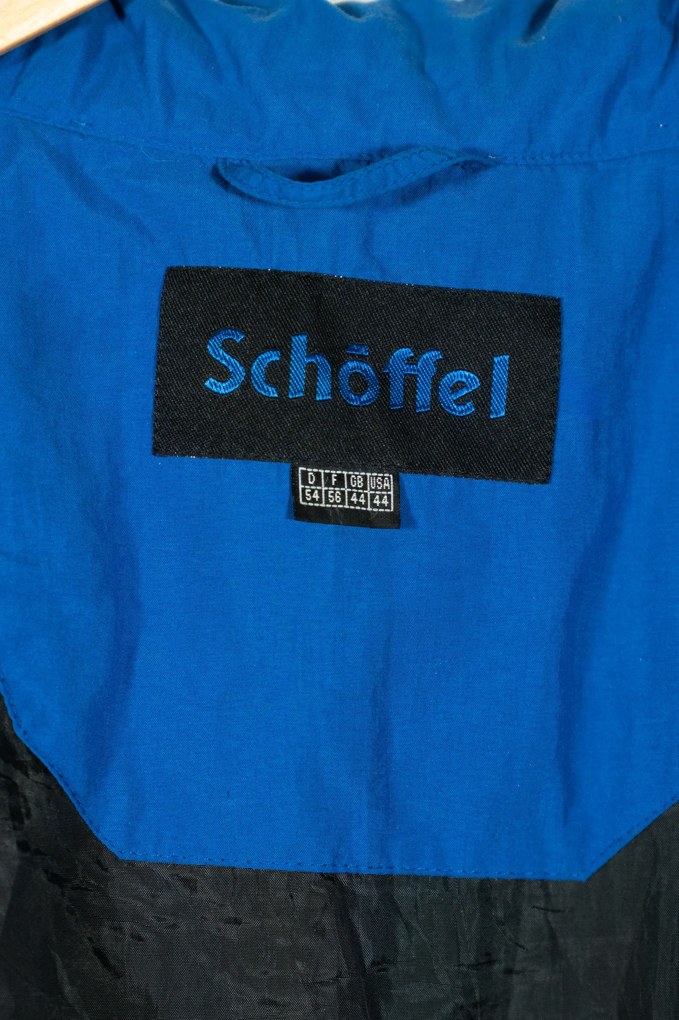 Schöffel – Vintage Snow Power Gore-Tex Ski Jacket Blue Red Black - Image 3