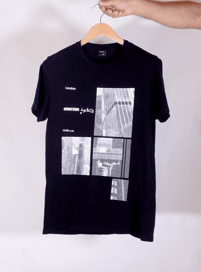 Bershka London Downtown Graphic T-Shirt – Black