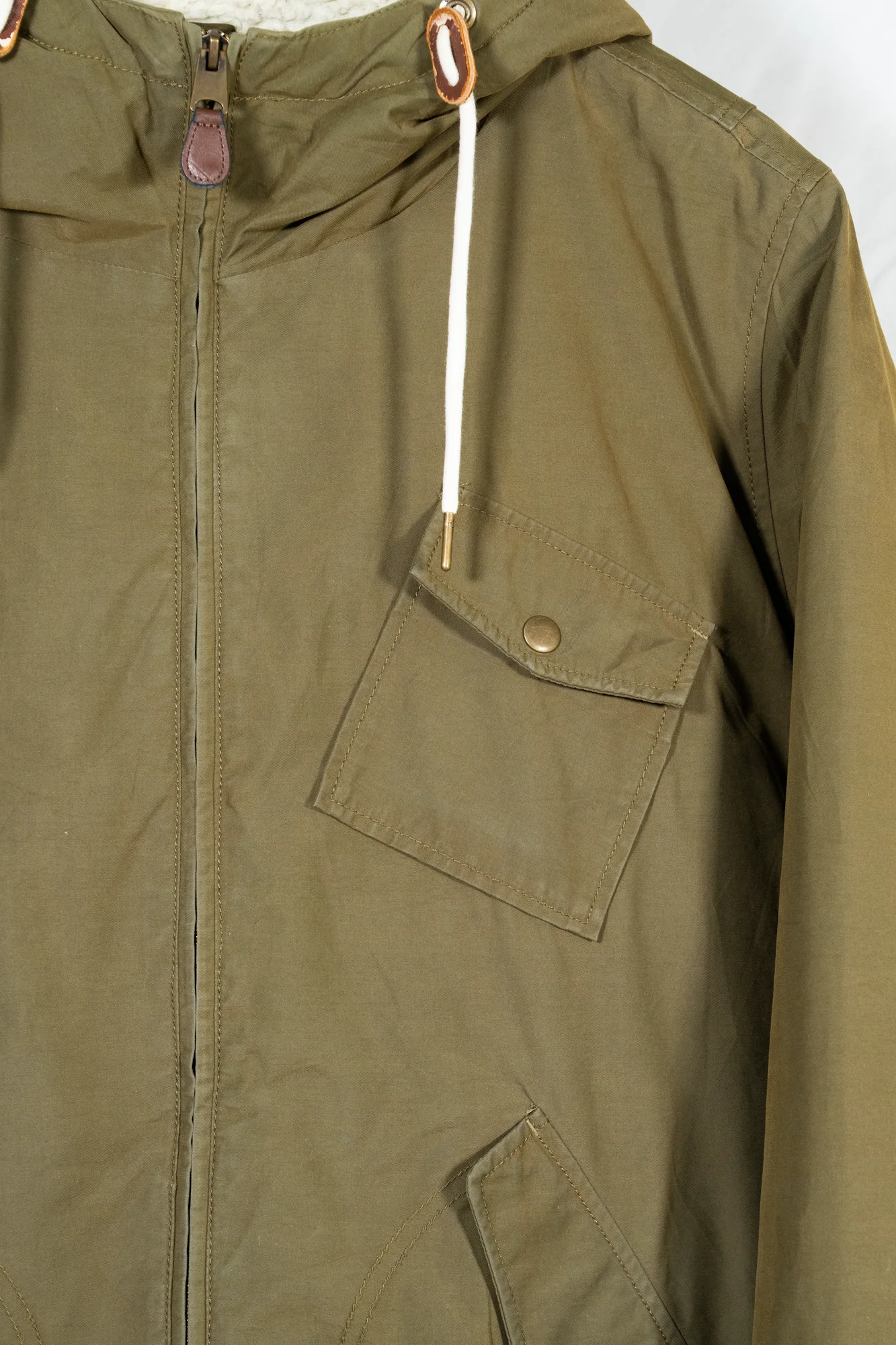 Celio – Olive Green Hooded Jacket with Sherpa Lining - Image 6