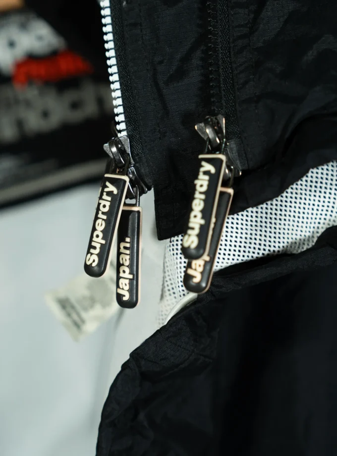 Superdry Professional – The Windcheater Black Jacket