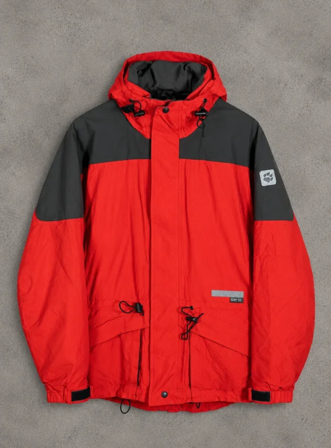 Jack Wolfskin vintage red and black GORE-TEX outdoor jacket size L