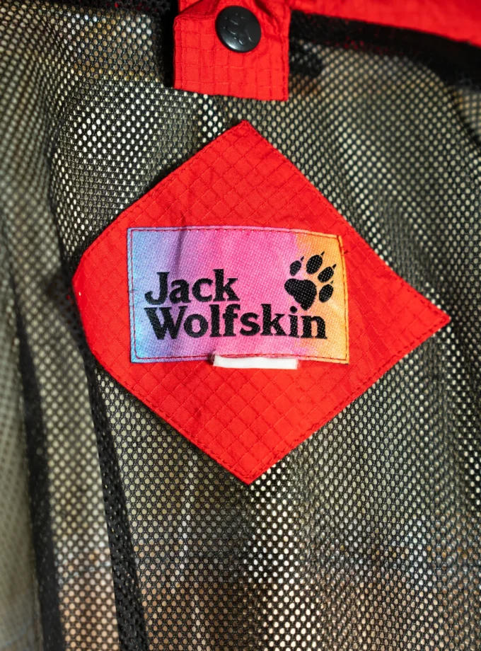 Jack Wolfskin – Vintage Red & Black GORE-TEX Outdoor Jacket